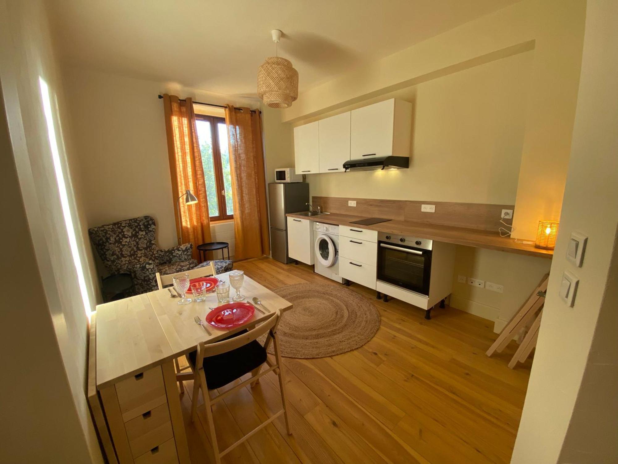 T2 Cocon Avec Balcon Et Parking Apartment La Roche-sur-Foron Luaran gambar
