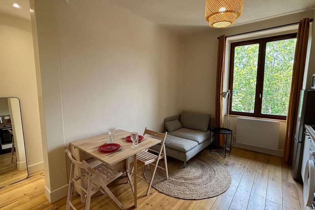 T2 Cocon Avec Balcon Et Parking Apartment La Roche-sur-Foron Luaran gambar